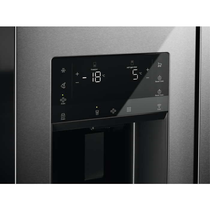 Electrolux LLI9VF54X0 side-by-side refrigerator Freestanding – image 3