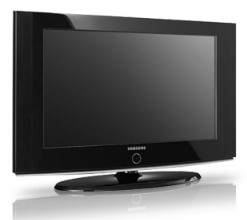 Samsung LN26A330 TV 66 cm (26") HD Black – image 2
