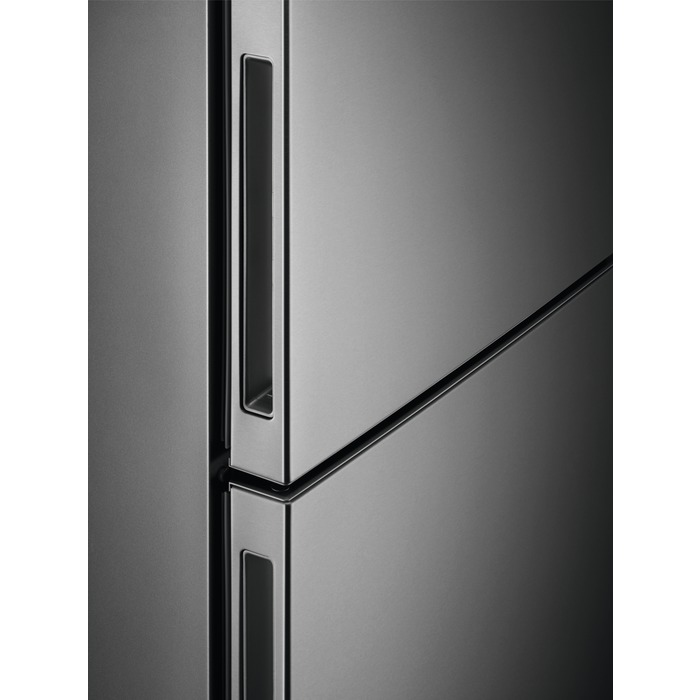 AEG RCB732D7MX Freestanding – image 3