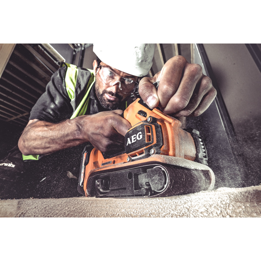 AEG 4935459582 portable sander – image 3