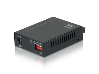 LevelOne 10/100BASE-TX to 100BASE-FX MMF SC Converter, 2km – image 3