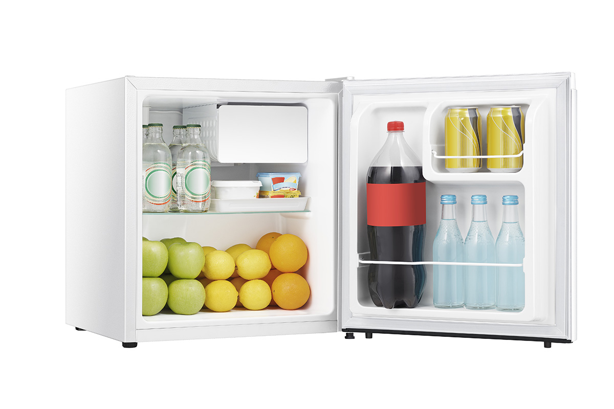 Hisense RR58D4AWF combi-fridge Freestanding – image 5