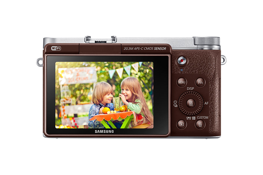 Samsung 3000 + 16-50mm F3.5-5.6 ED OIS + SEF-8A – image 2
