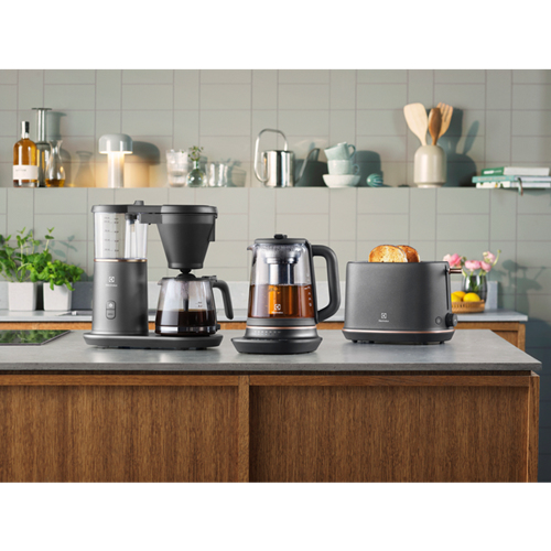 Electrolux E7K16BP electric kettle – image 7