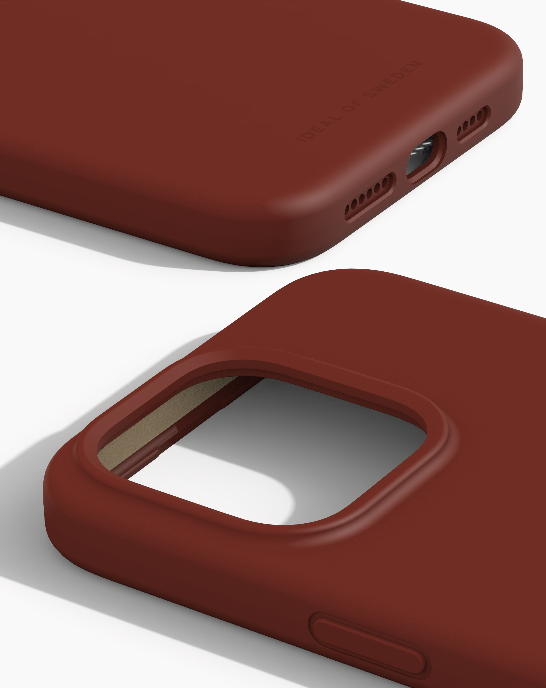 iDeal of Sweden Silicone Case iPhone 15PM Dark Amber