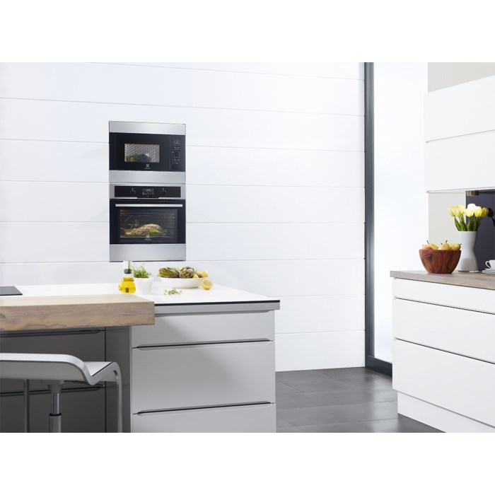 Electrolux EOC5641BAX oven – image 3