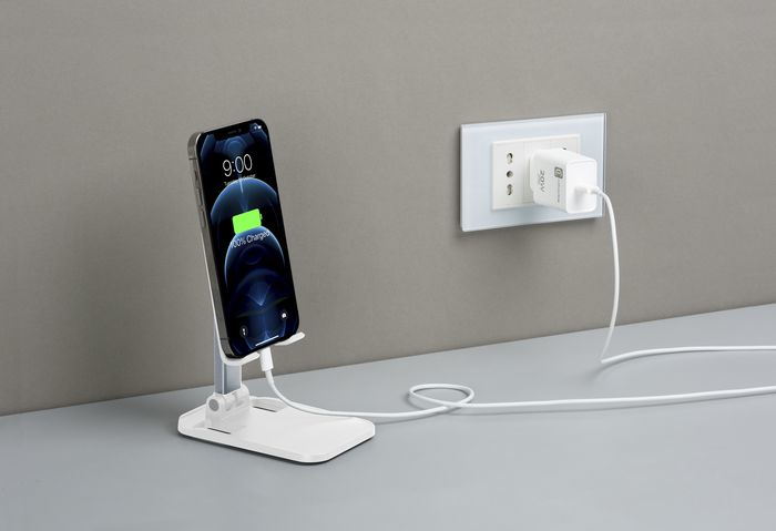 Cellularline Charge & Stand Kit - iPhone 8 or later – image 2