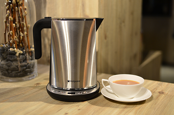Hotpoint WK30EAX0 electric kettle – image 5