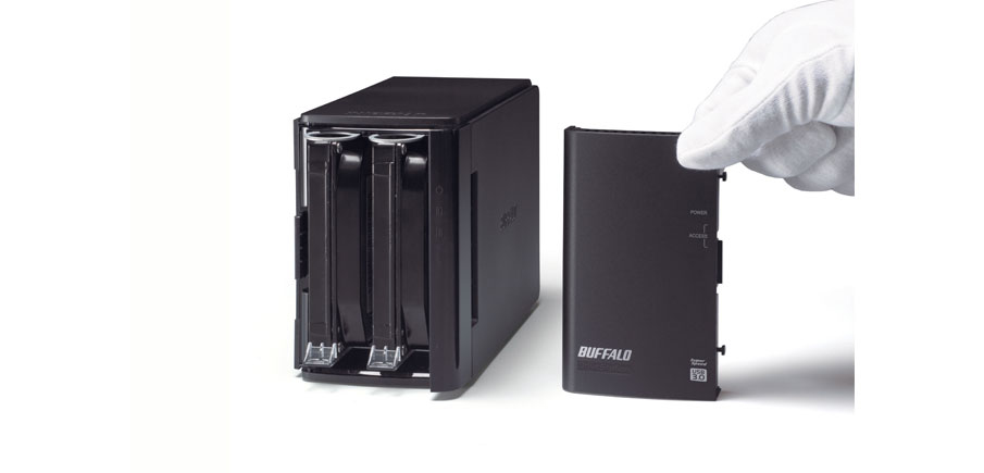 Buffalo DriveStation Duo disk array – image 2
