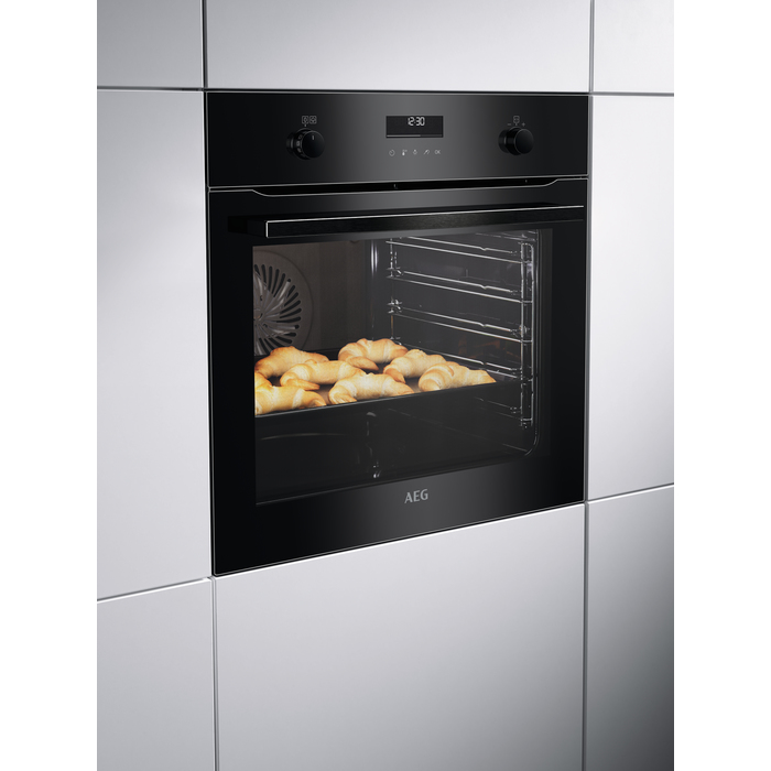 AEG BCE558370B 71 L 3500 W Black – image 4