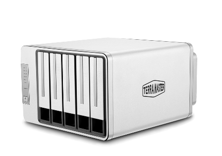 TerraMaster F5-221 20TB 5x4TB Seagate IronWolf 5 Bay NAS Desktop – image 3