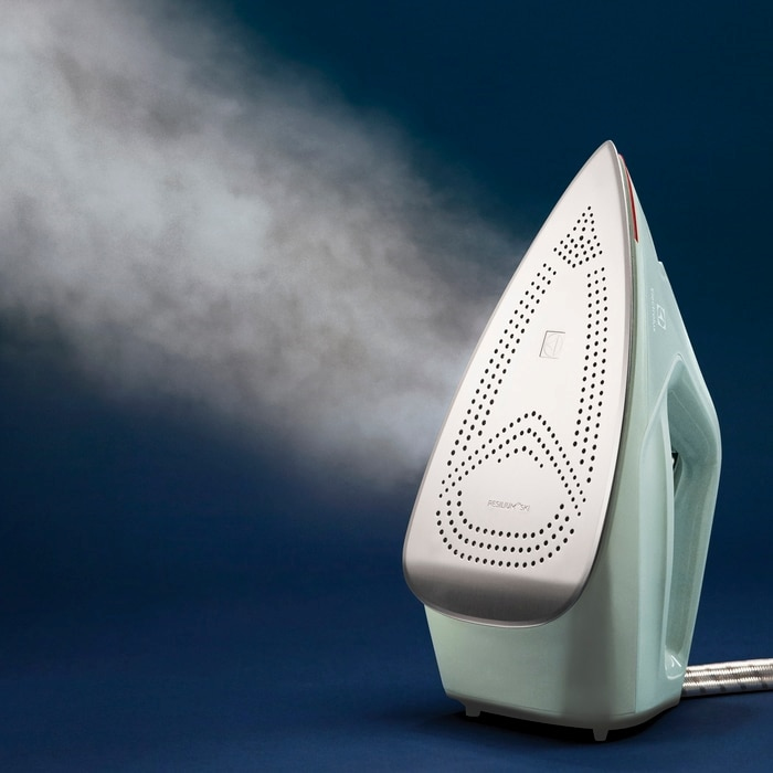 Electrolux E7ST1-2LG steam ironing station – image 7