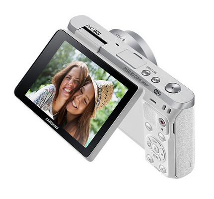 Samsung Mini + 9mm + 16GB MicroSD + Lowepro Case – image 4