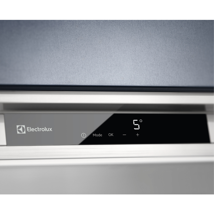 Electrolux IK3035CZL fridge Built-in – image 2
