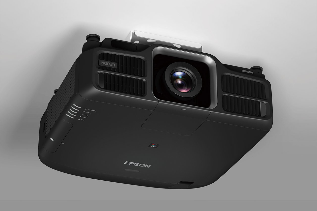 Epson EB-L1495U – image 1