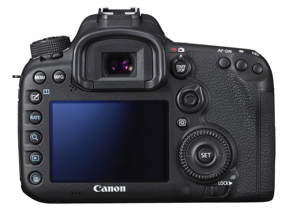 Canon 7D Mark II + EF-S 18-135mm – image 2