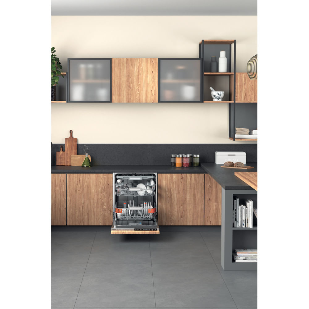 Hotpoint HIP 4O539 WLEGT UK – image 5