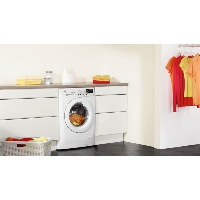 Electrolux RWF1284BW washing machine Front-load – image 2