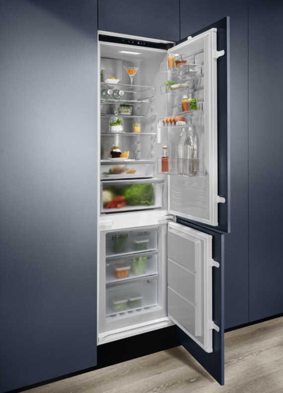 Electrolux ENC8MD19S fridge Built-in – image 2