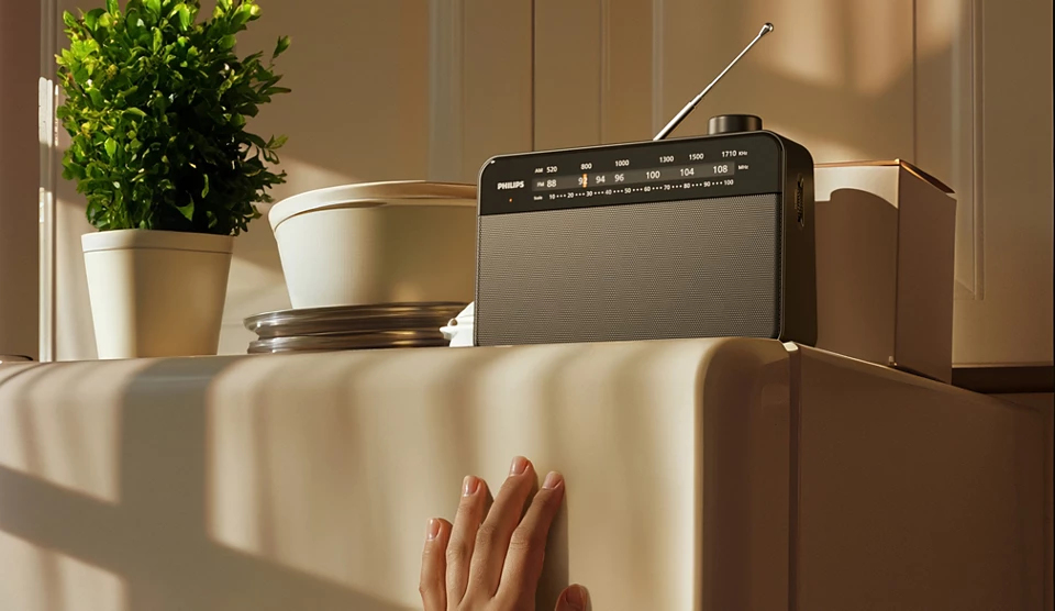 Philips Portable AM/FM Radio – image 8