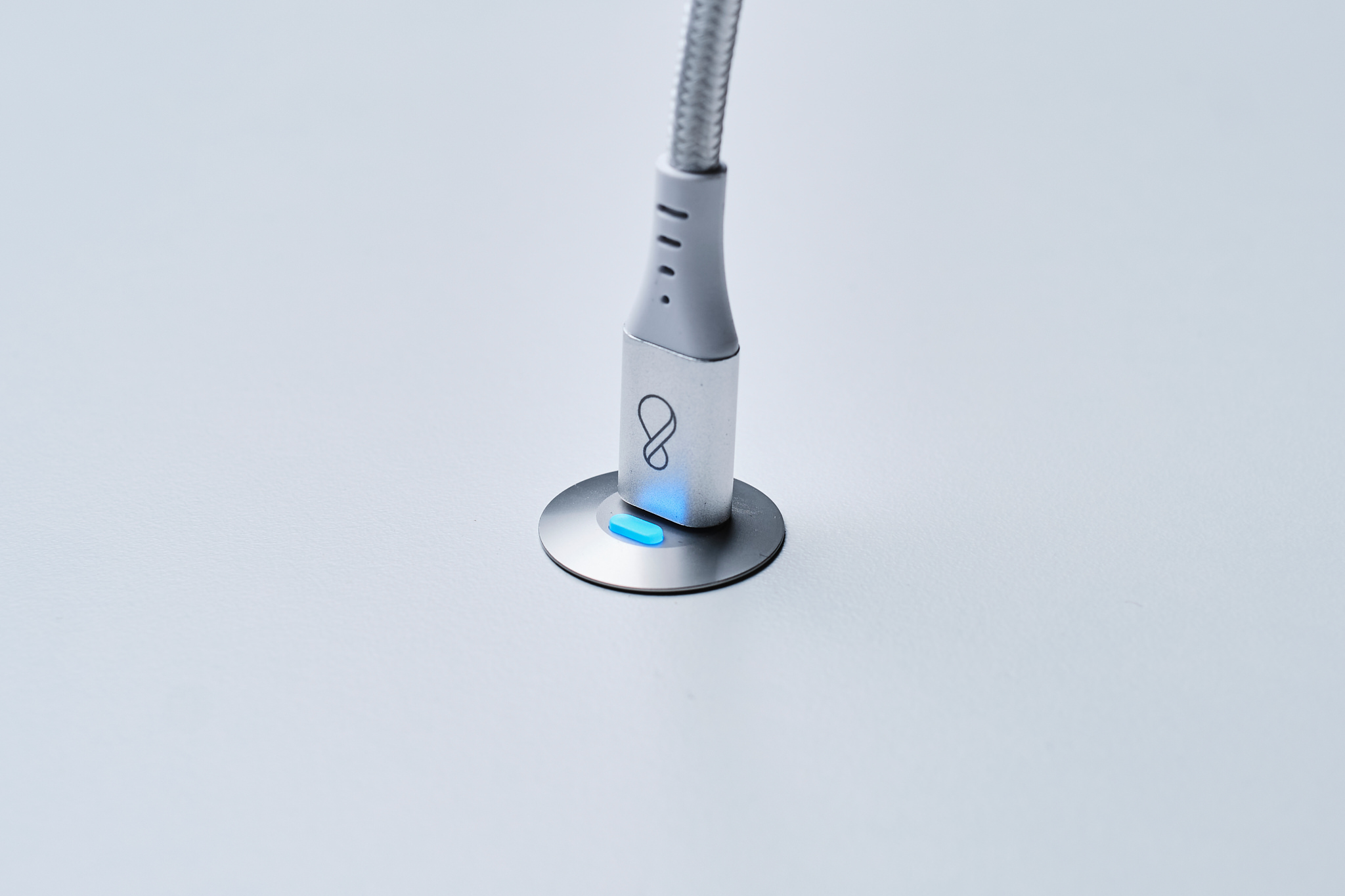 صورة Ochno O-SWO-100-1 USB-C Desktop Embedded Hub