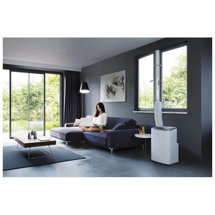 AEG AXP26U338CW portable air conditioner – image 2