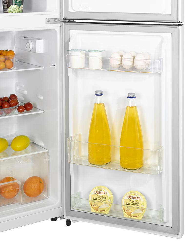 Hisense RT156D4AW1 fridge-freezer Freestanding – image 4