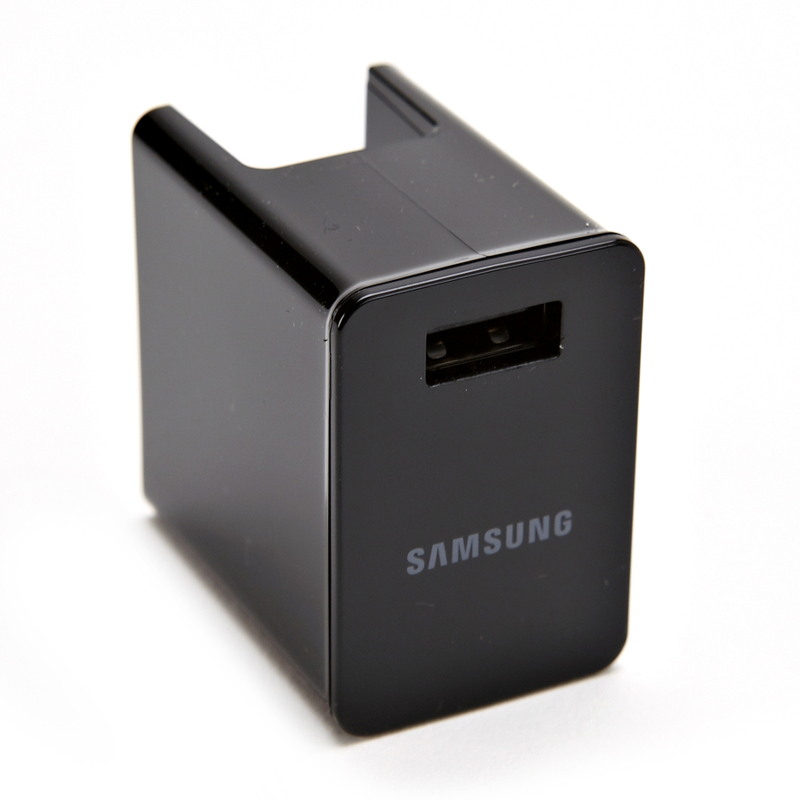 Samsung GH44-02345A mobile device charger Universal Black AC