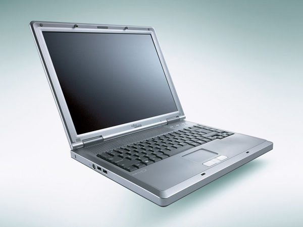 Fujitsu AMILO D-7850 P4-3.2G HT 538
