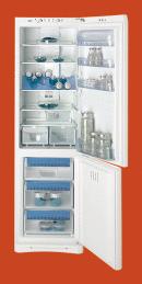 Indesit BAN34NFW fridge-freezer Freestanding White