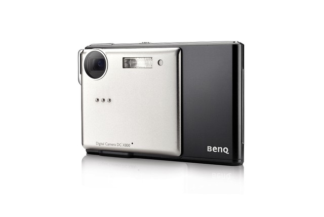 BenQ X800 8 MP CCD 3264 x 2448 pixels Black, Silver