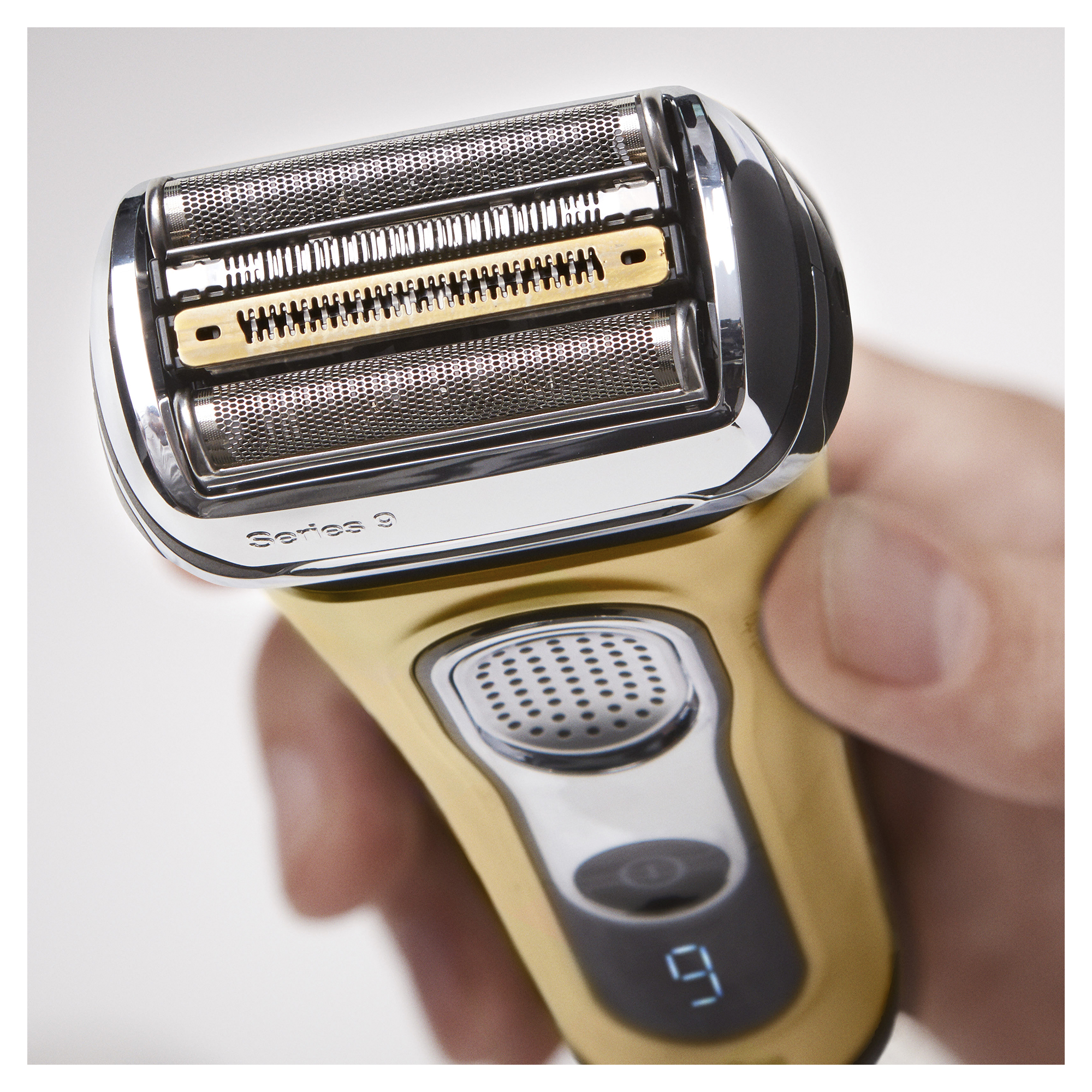 Braun Series 9 9299cc Electric Shaver for Men, Clean&Charge Station and Travel Case – image 3