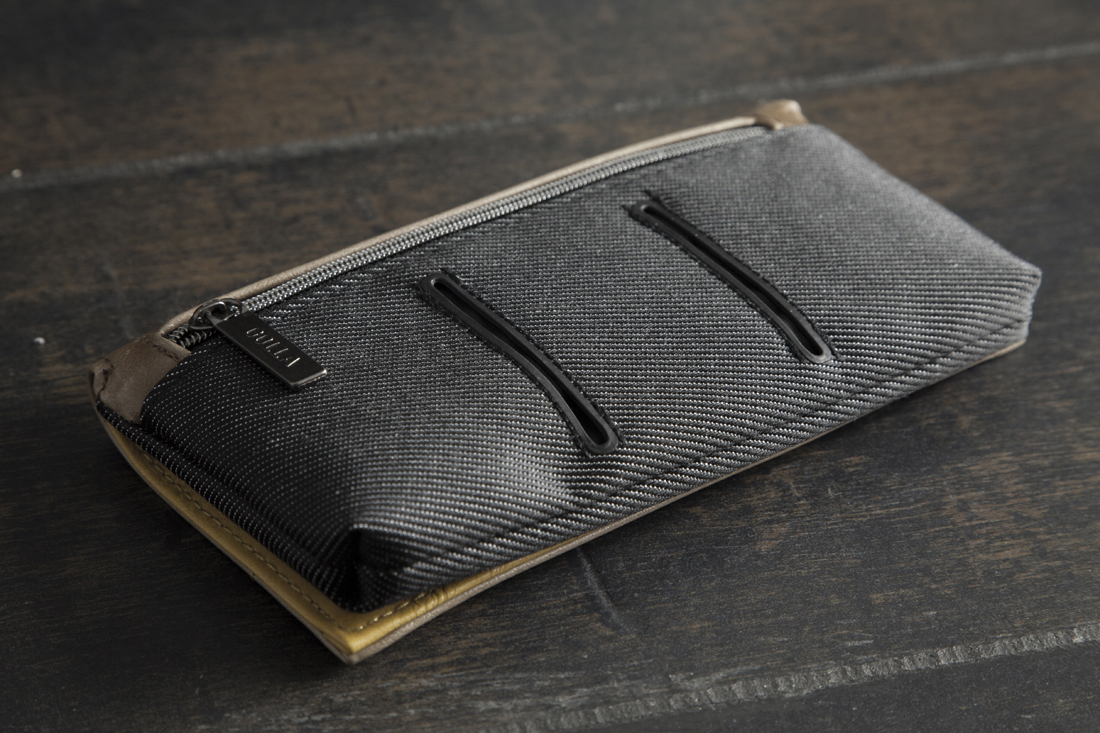 Golla G1742 mobile phone case Wallet case Brown – image 3