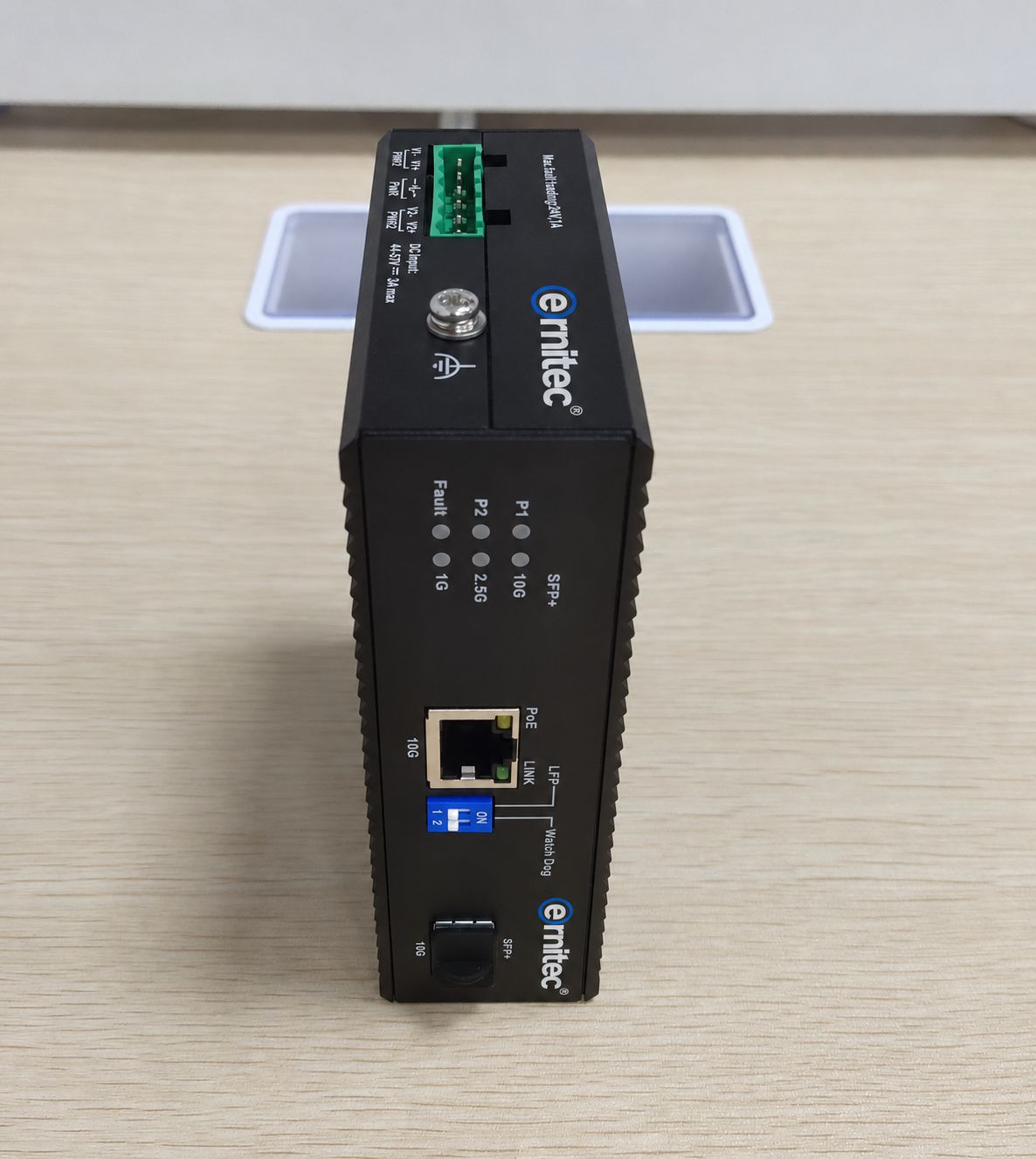 1 CH 95W 10 Gigabit POE injector - DIN Rail mount
