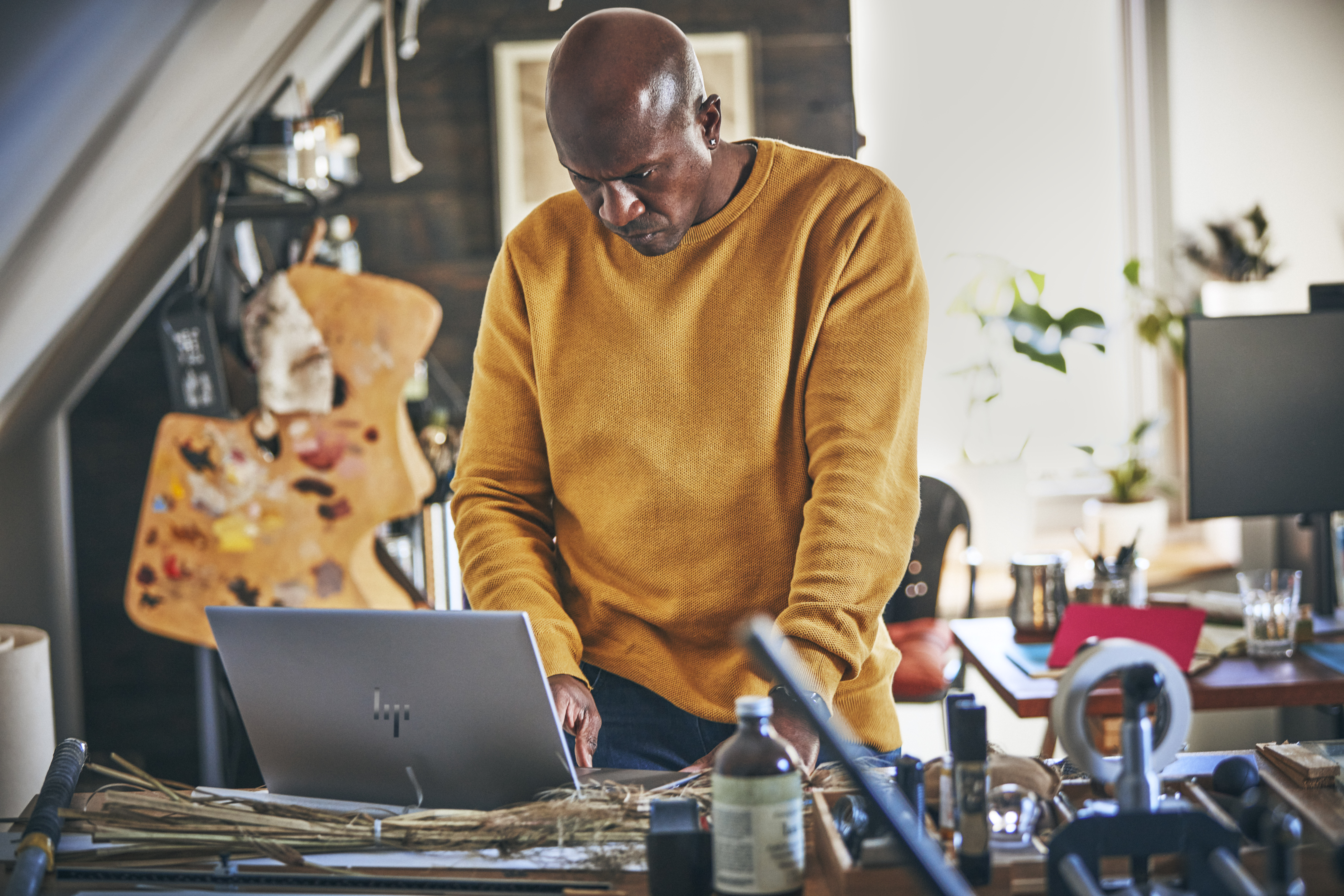 HP ZBook Studio 16 G11 Intel Core Ultra 9 185H Mobile workstation 40.6 cm (16″) WUXGA 32 GB DDR5-SDRAM 1 TB SSD NVIDIA GeForce RTX 4070 Wi-Fi 7 (802.11be) Windows 11 Pro AI Workstation, AI PC Silver image 12