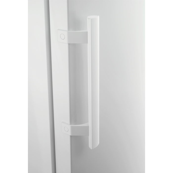 Electrolux ERF3305AOW fridge Freestanding – image 4