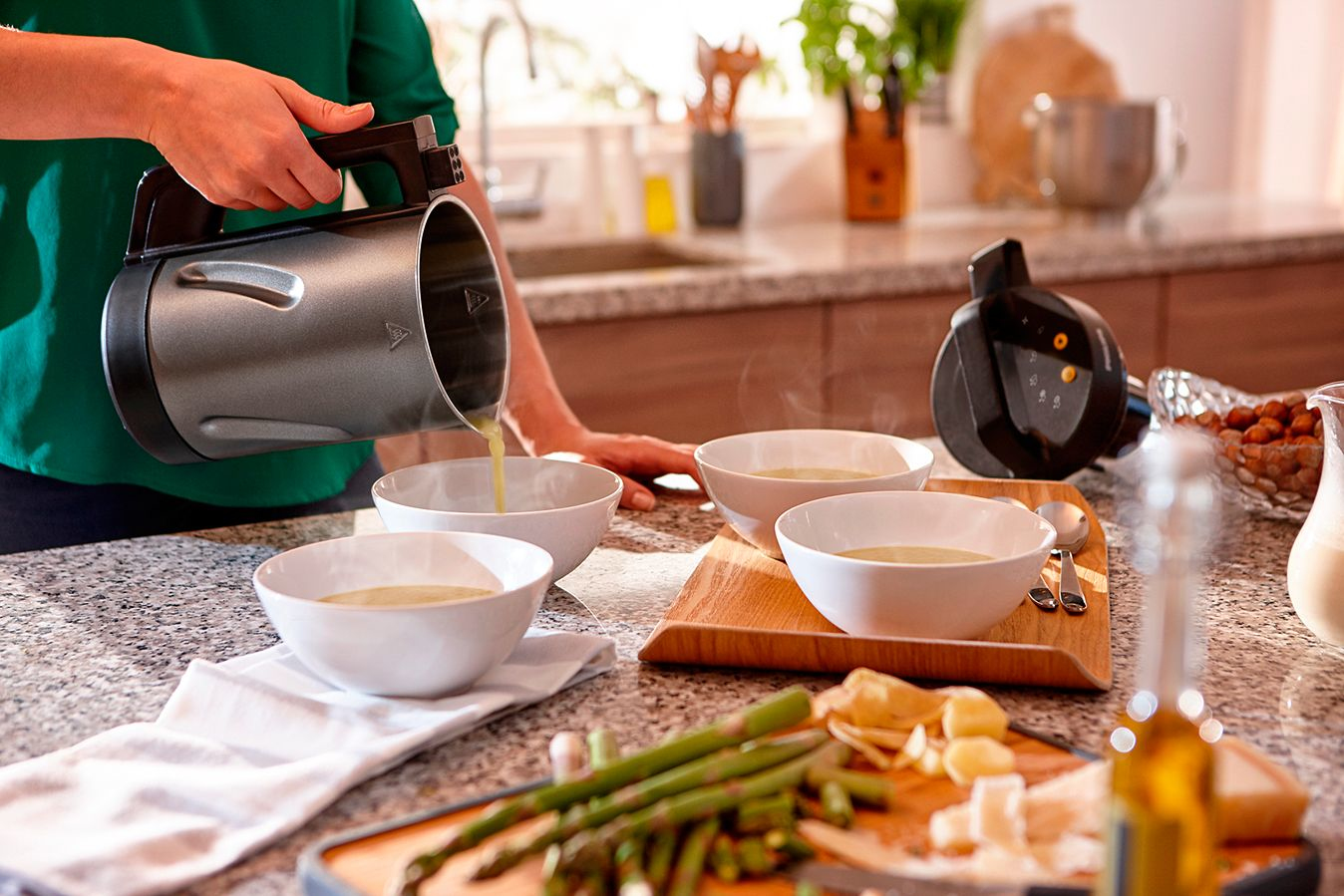 Philips Viva Collection HR2204/80 soy milk maker – image 4