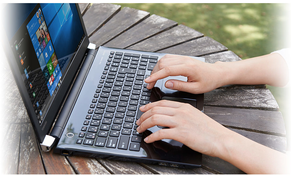 Dynabook T4 Intel® Celeron® 3867U Laptop – image 5