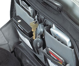 Targus 15" Elite Laptop EasyRoller – image 5