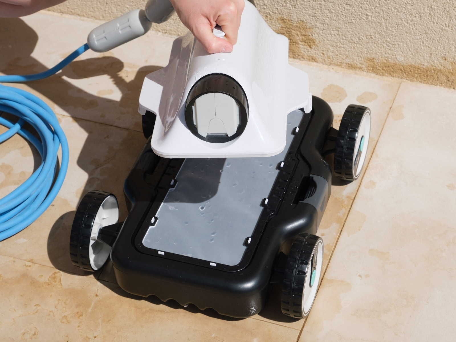 Bestway 58478 Robotic pool cleaner – image 3