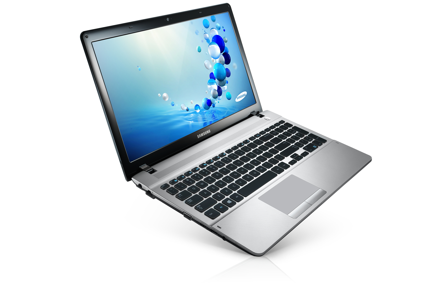 Samsung 3 NP300E5E Intel® Core™ i3 i3-3110M Laptop – image 8