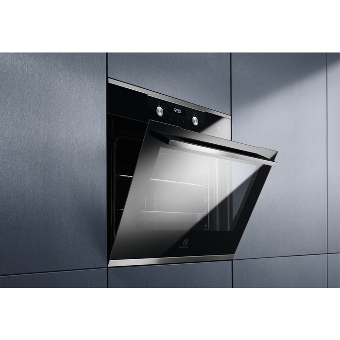 Electrolux CKP720X 71 L Black – image 3