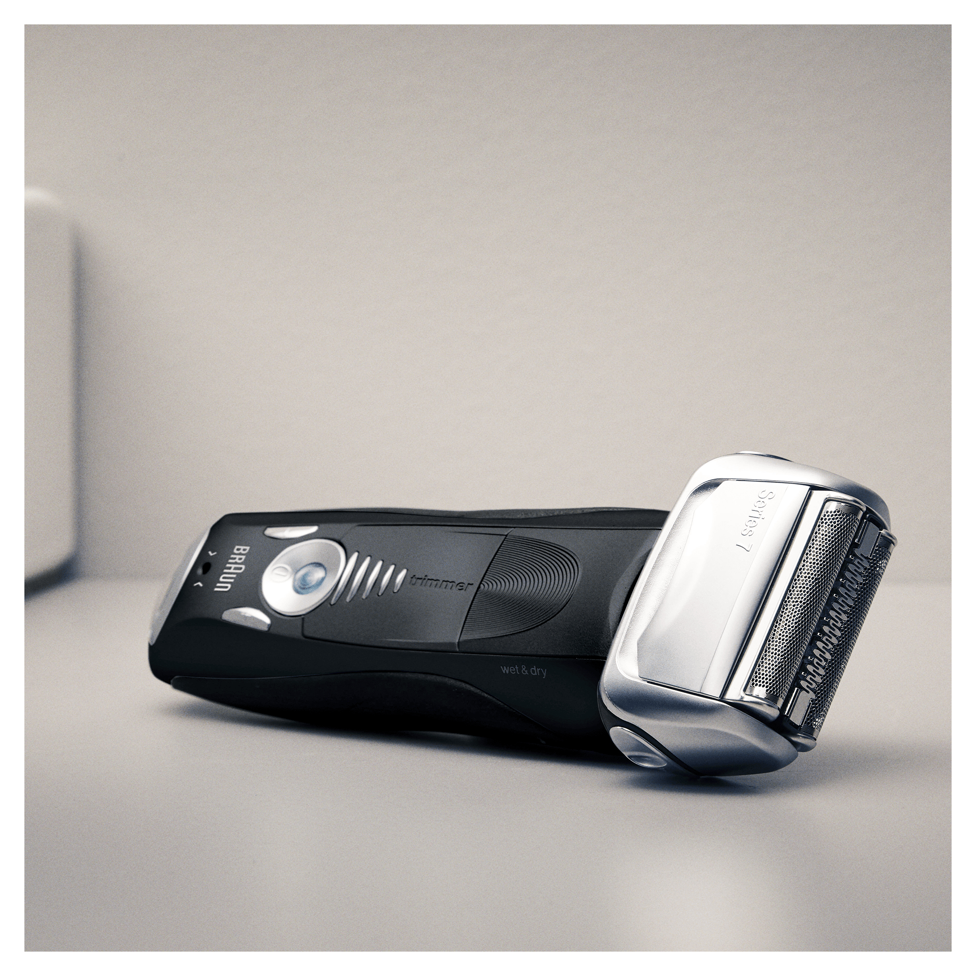 Braun Series 7 Electric Shaver For Men 7842s, With Travel Case – Black – image 4