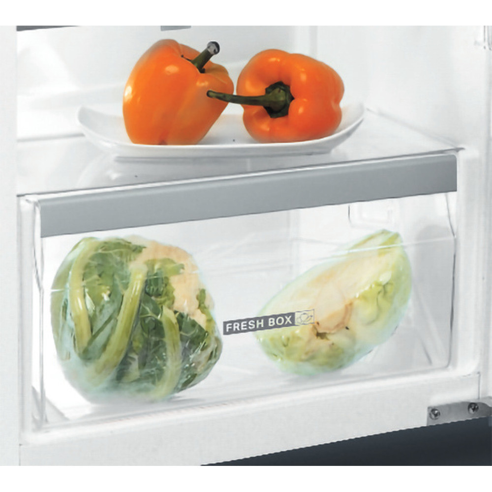 Whirlpool ARG86122 combi-fridge Built-in – image 4