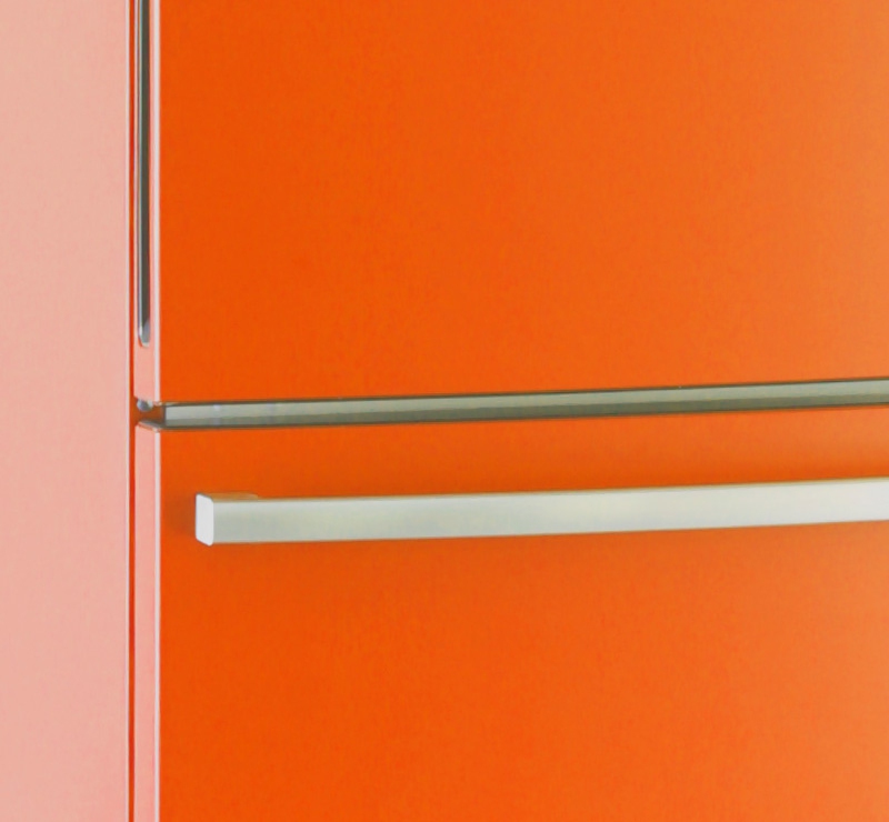 Haier AFL631CO fridge-freezer Freestanding – image 3