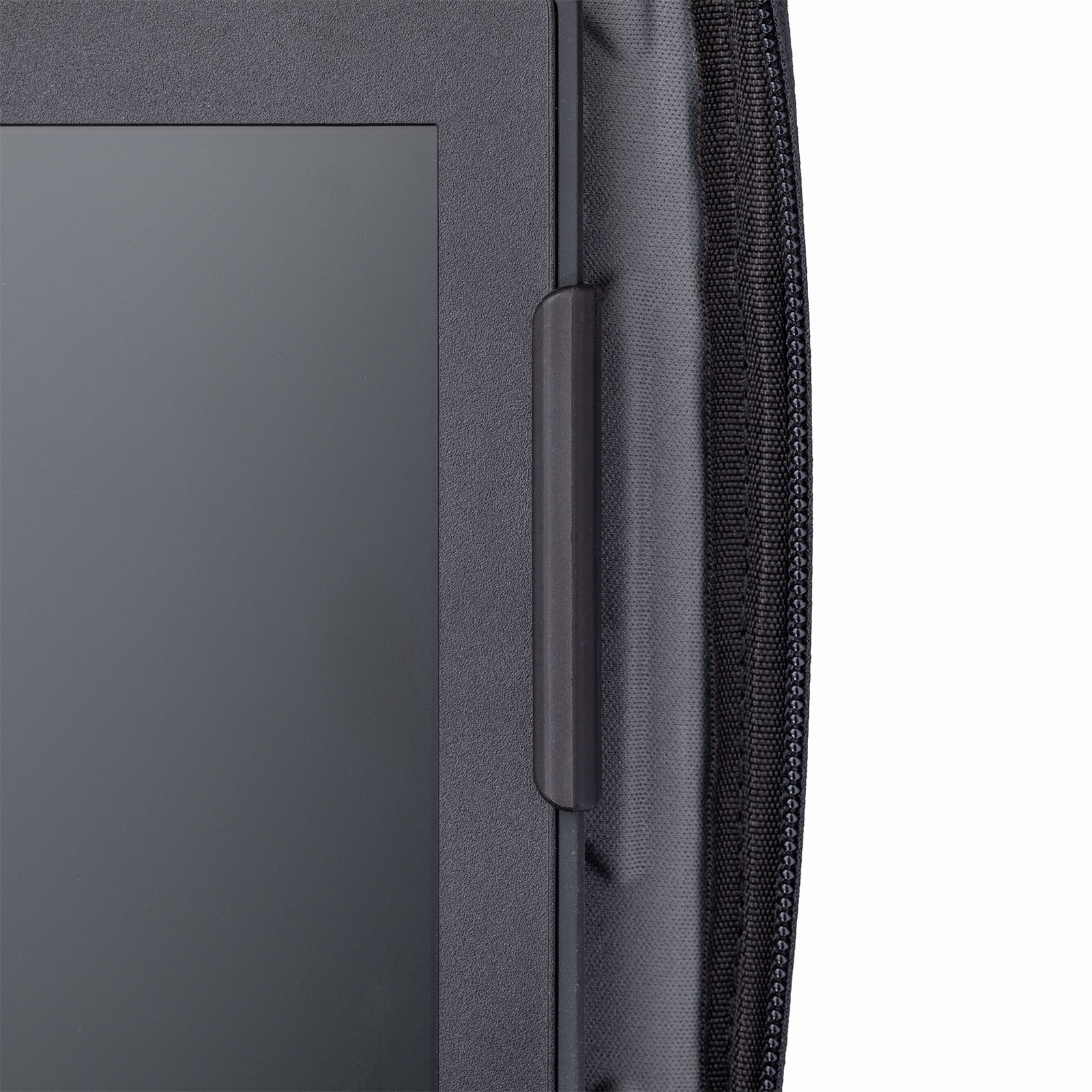 Techair TAE4802 Meet the ultimate 11-12” Chromebook case – it's like a work-in style superhero! Fasten it with secure screen clips, protect with EVA panels, and – image 6