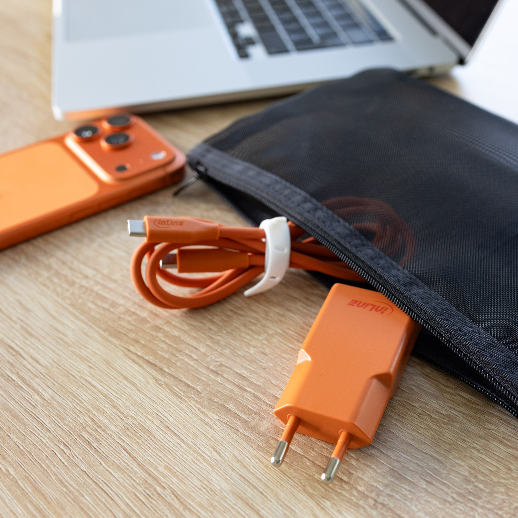 InLine 31590O mobile device charger Universal Orange AC Fast charging Indoor – image 7