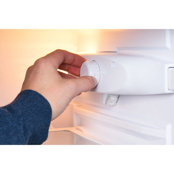 Indesit IBD 5517 W UK – image 7