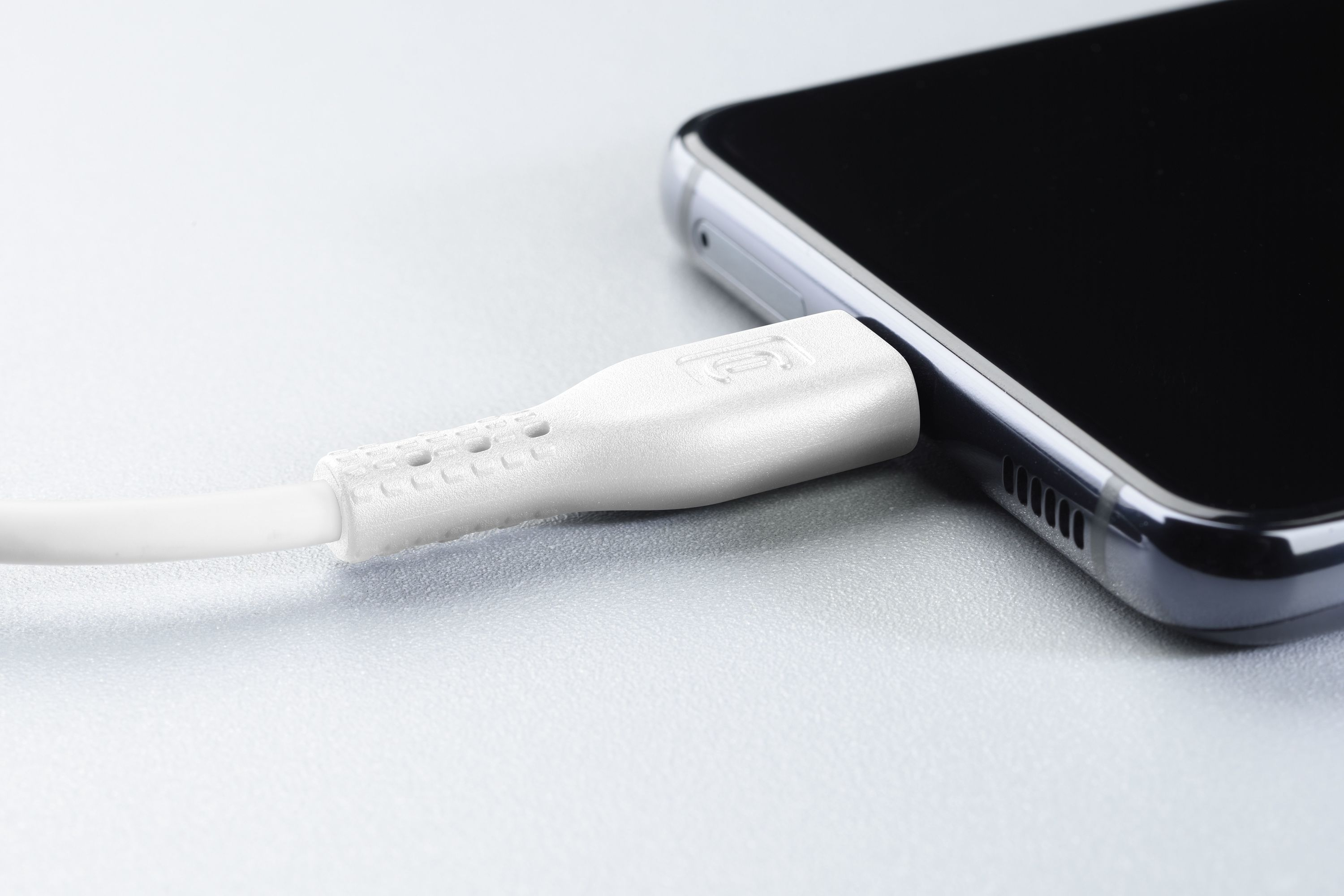 Power Cable 200cm - USB-C to Lightning USB-C-auf-Lightning-Kabel zum Laden und für die Datenübertragung