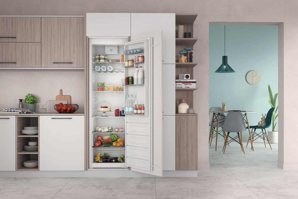 Indesit INSD18A011B1 fridge Built-in – image 4